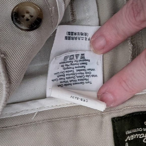 Eddie Bauer Khakis 33 - Picture 5 of 6